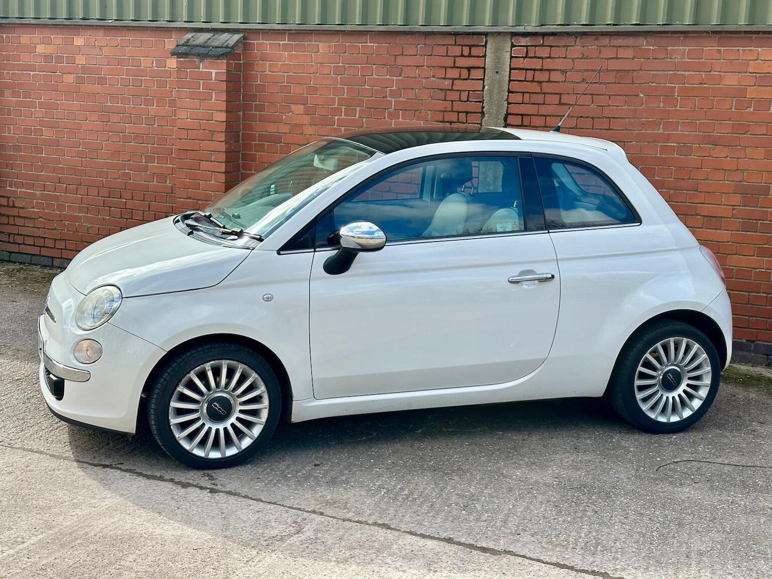 Used Fiat 500 2011 for sale - 77888469: Photo 17