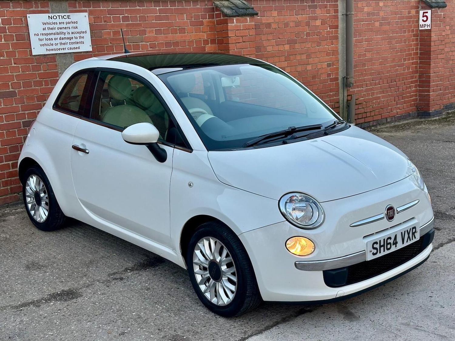 Used Fiat 500 2014 for sale - 77931251: Photo 2