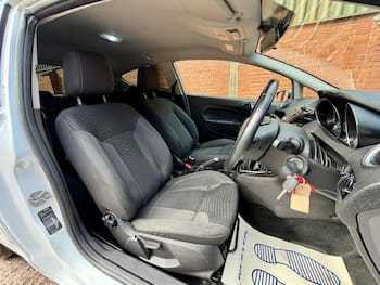 Used Ford Fiesta 2016 for sale - 79771779: Photo