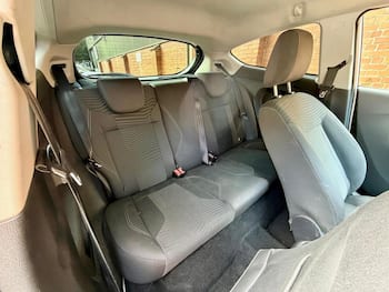 Used Ford Fiesta 2016 for sale - 79771779: Photo