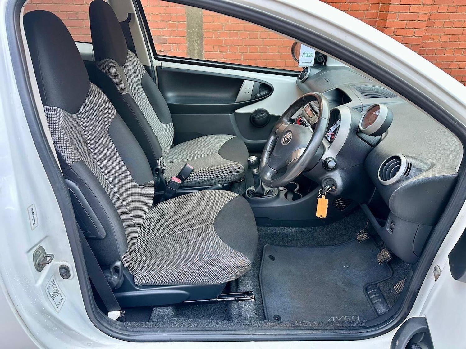 Used Toyota AYGO 2013 for sale - 77391901: Photo 11