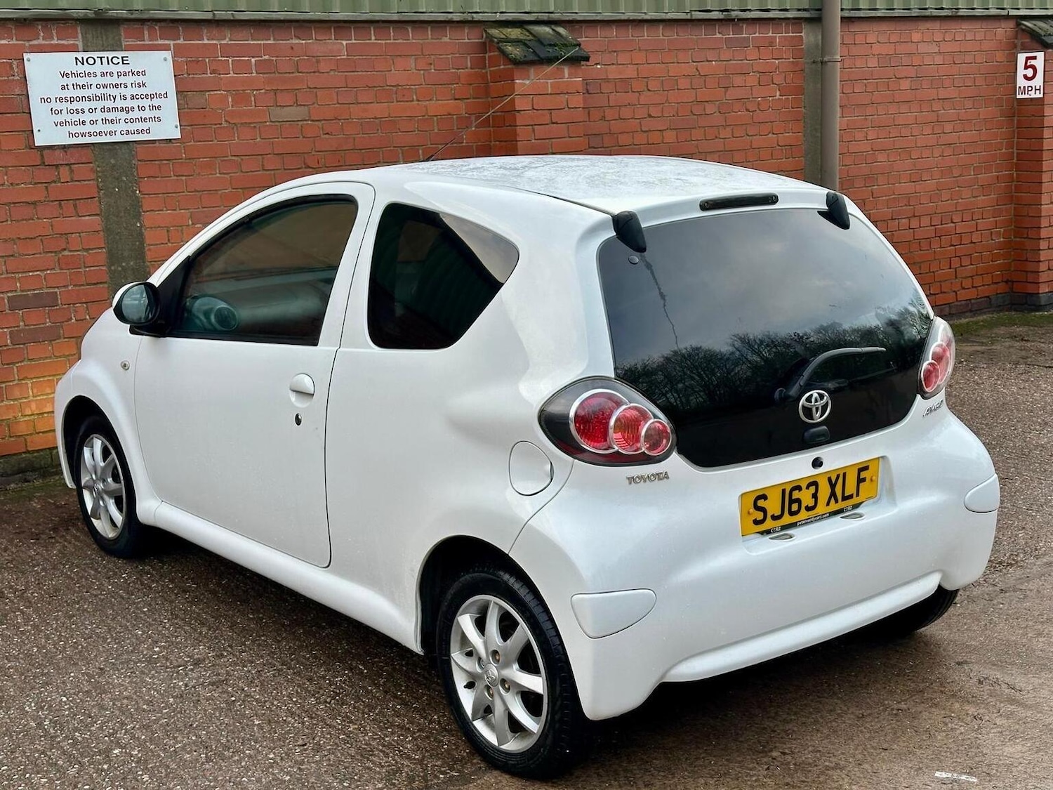 Used Toyota AYGO 2013 for sale - 77391901: Photo 19