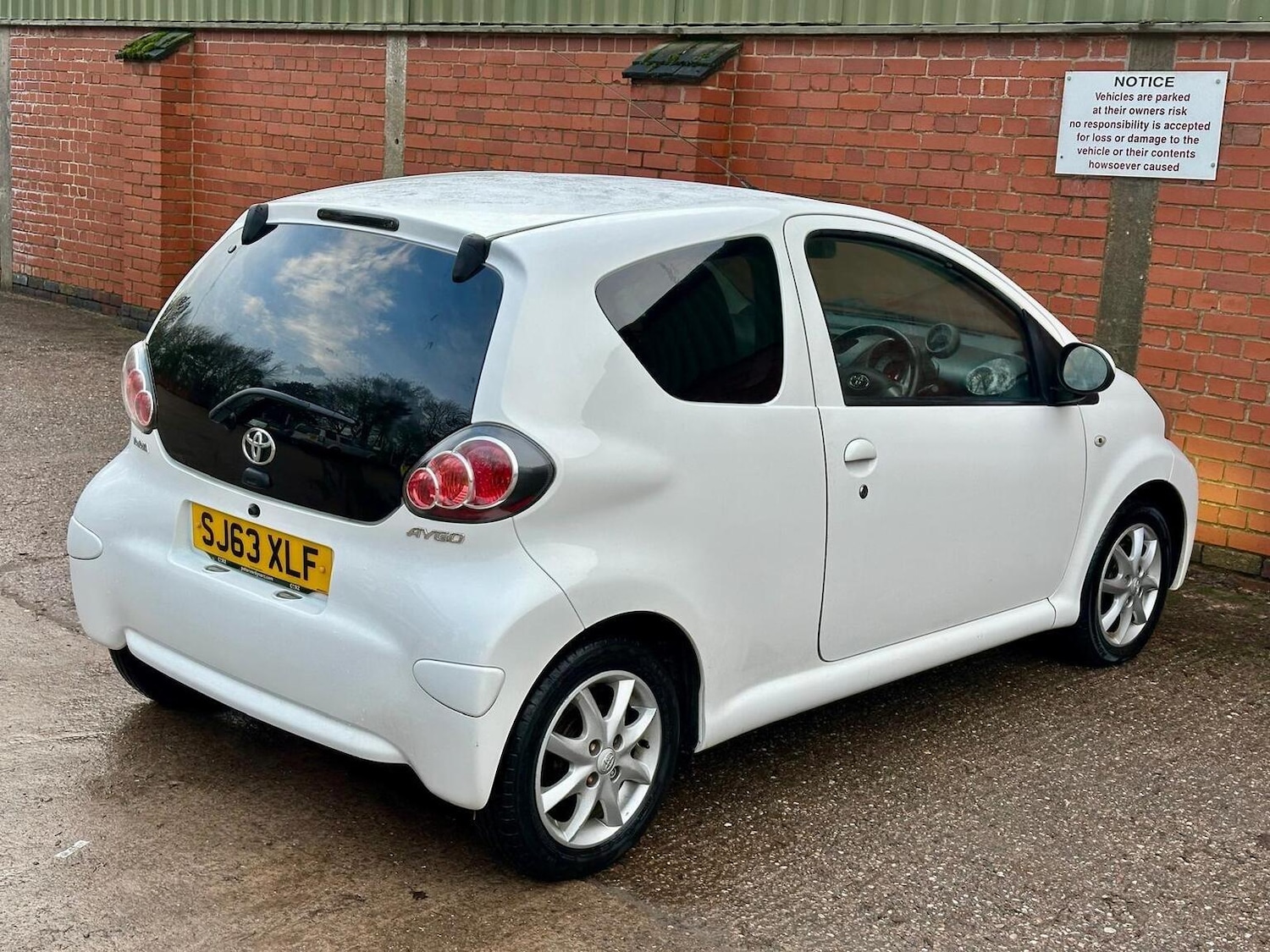 Used Toyota AYGO 2013 for sale - 77391901: Photo 20