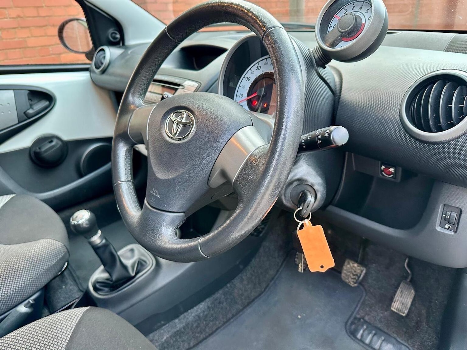 Used Toyota AYGO 2013 for sale - 77391901: Photo 5