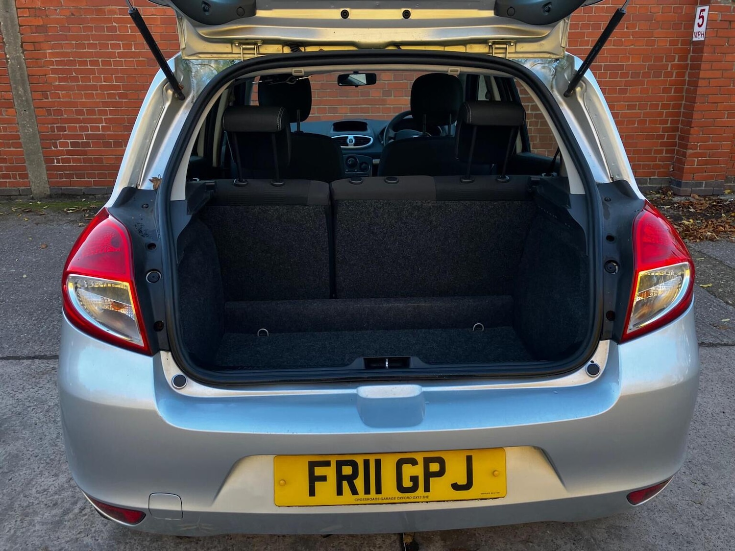 Used Renault Clio 2011 for sale - 76379000: Photo 15