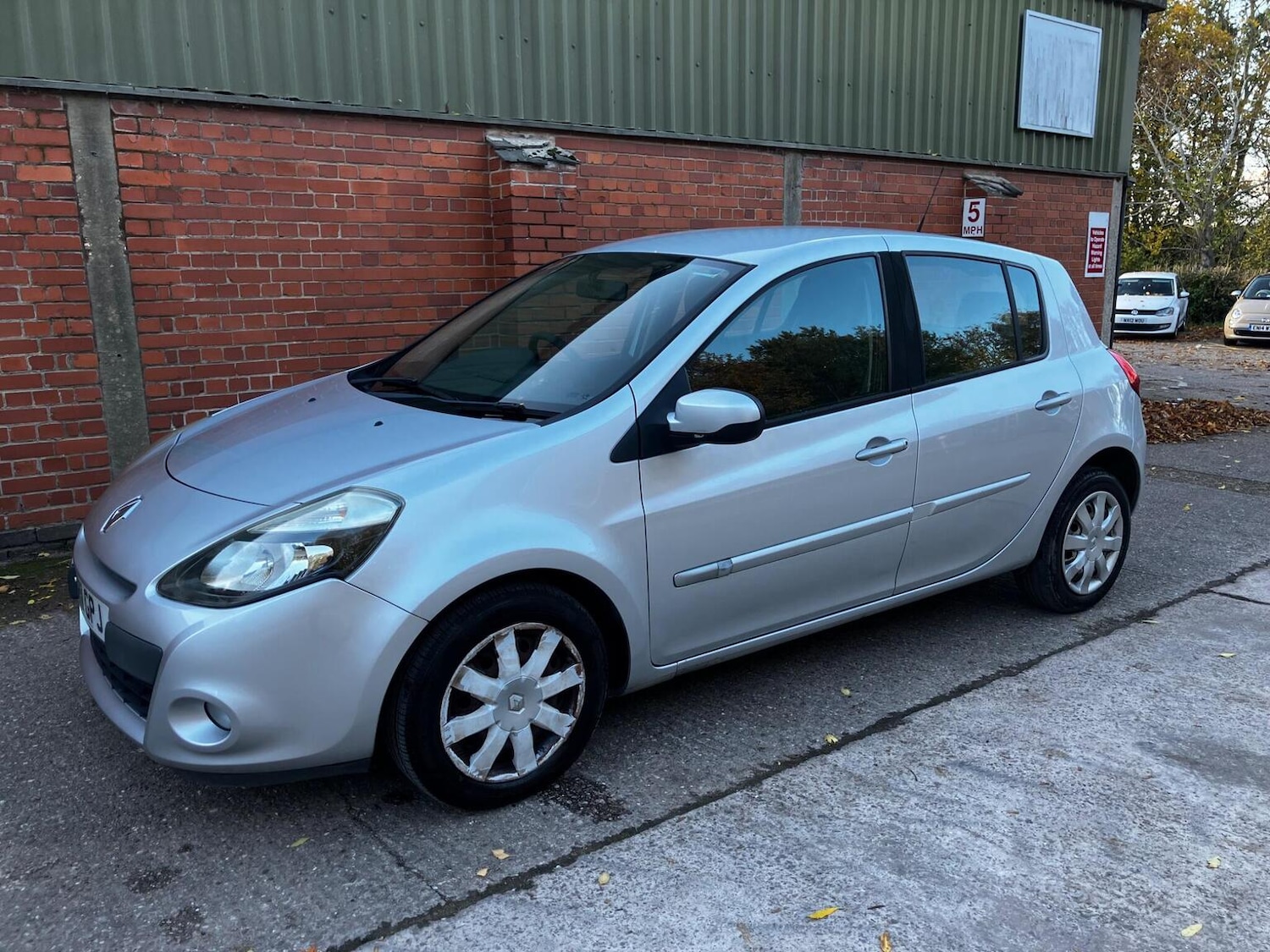 Used Renault Clio 2011 for sale - 76379000: Photo 20