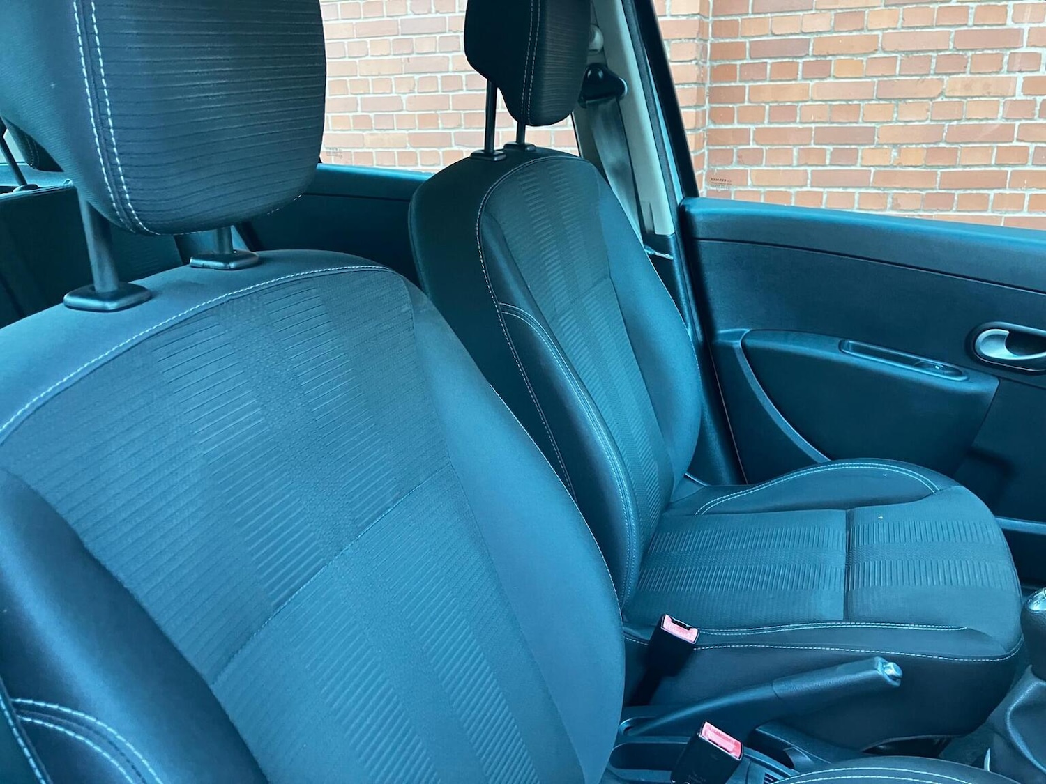 Used Renault Clio 2011 for sale - 76379000: Photo 4