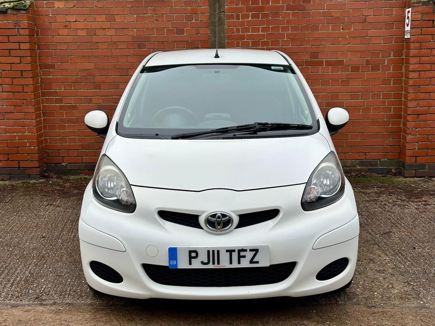 Used Toyota AYGO 2011 for sale - 77045371: Photo 19