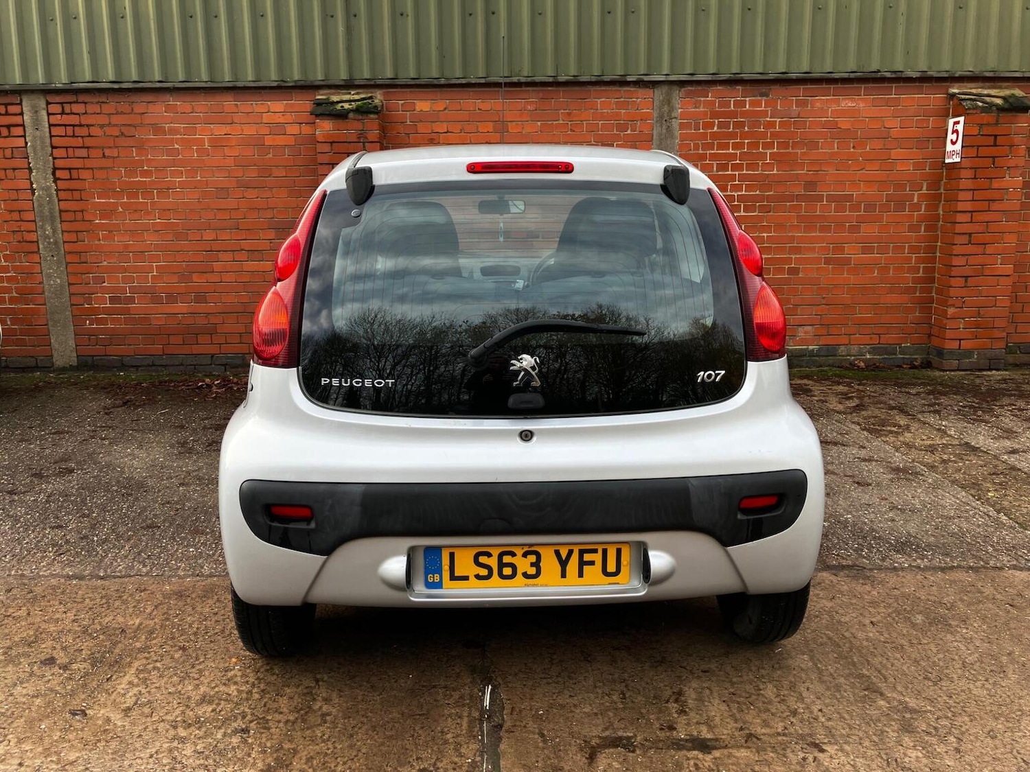 Used Peugeot 107 2013 for sale - 76935294: Photo 16