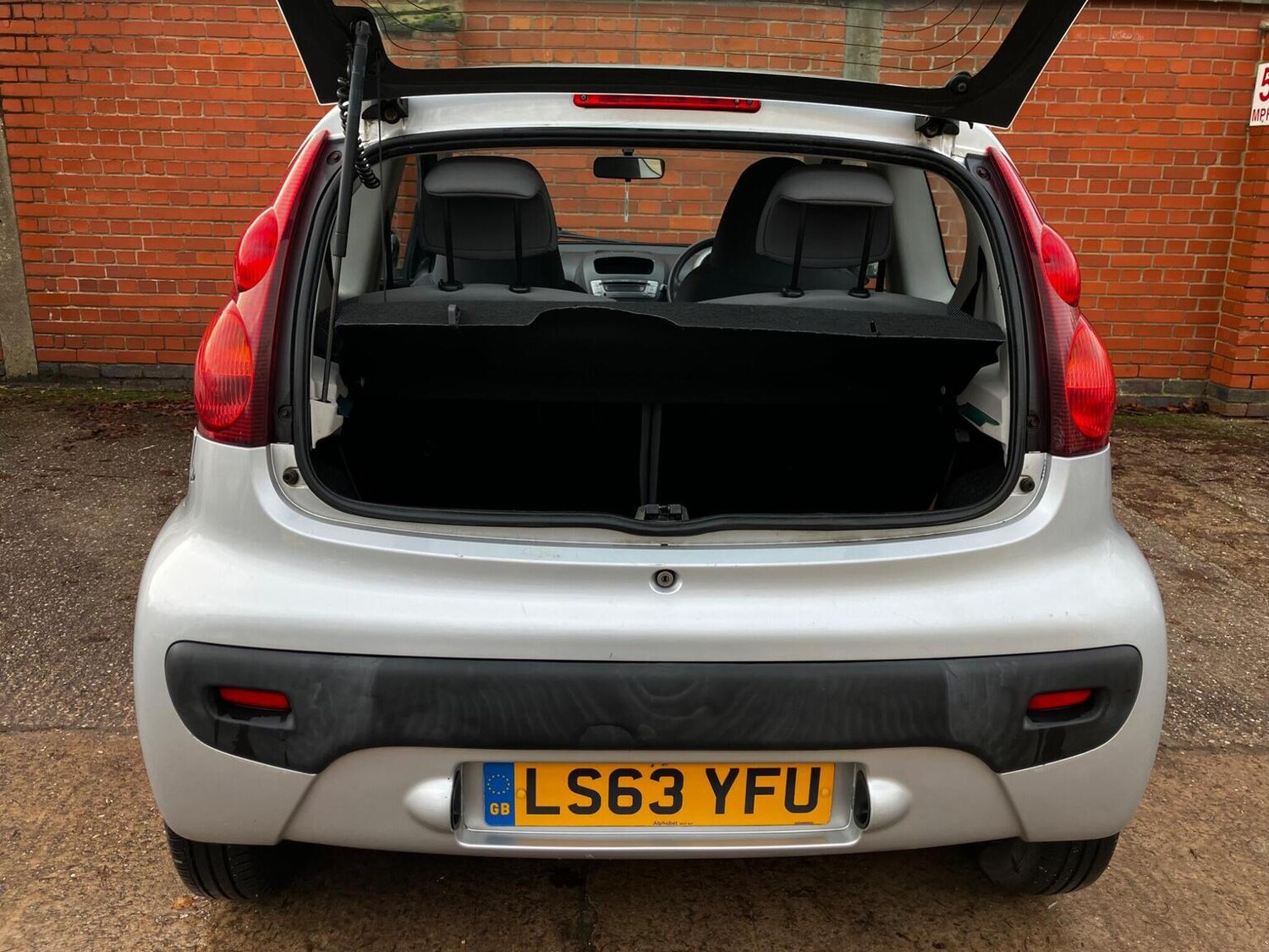 Used Peugeot 107 2013 for sale - 76935294: Photo 19