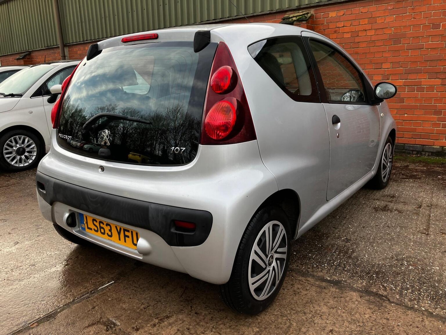 Used Peugeot 107 2013 for sale - 76935294: Photo 21