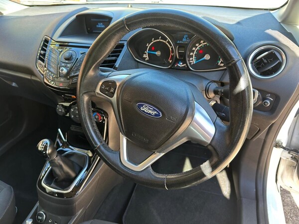 Used Ford Fiesta 2012 for sale - 76058064: Photo 14