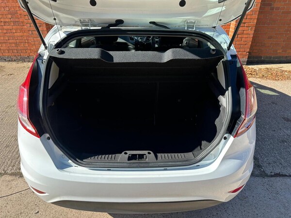 Used Ford Fiesta 2012 for sale - 76058064: Photo 19