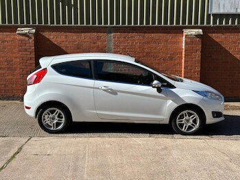 Used Ford Fiesta 2012 for sale - 76058064: Photo 4
