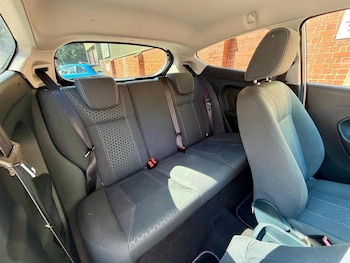 Used Ford Fiesta 2012 for sale - 79173574: Photo