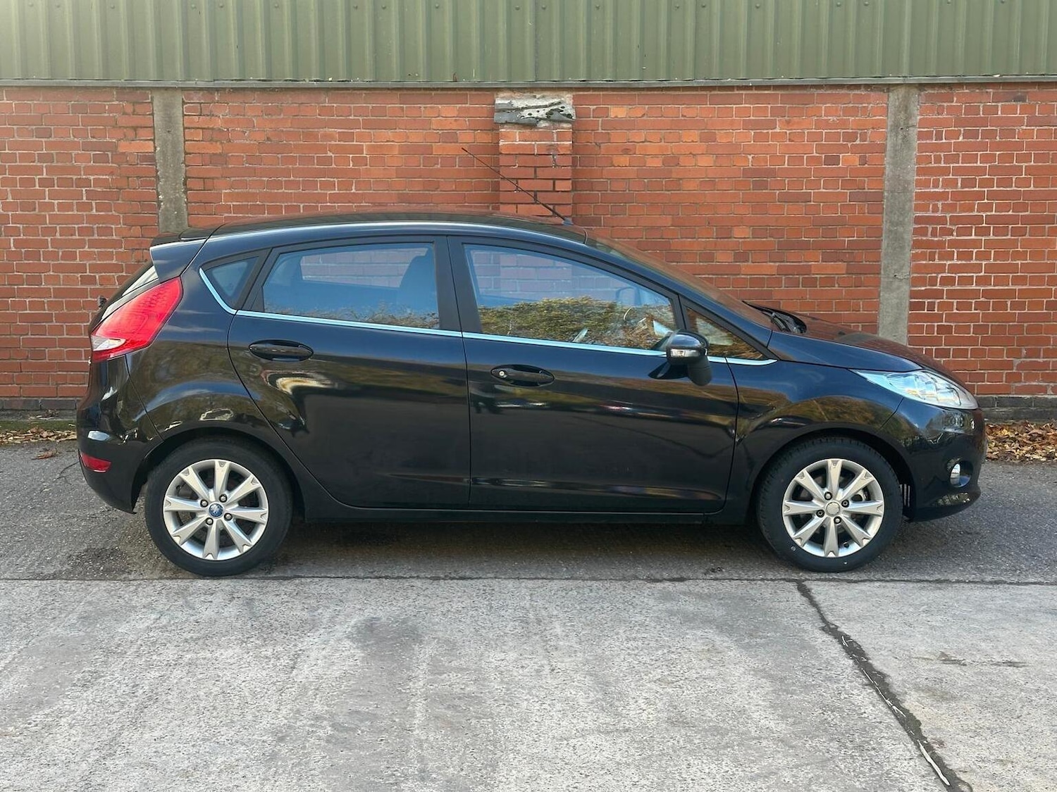 Used Ford Fiesta 2009 for sale - 76421888: Photo 28