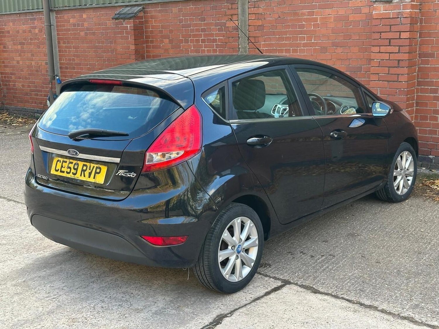 Used Ford Fiesta 2009 for sale - 76421888: Photo 6