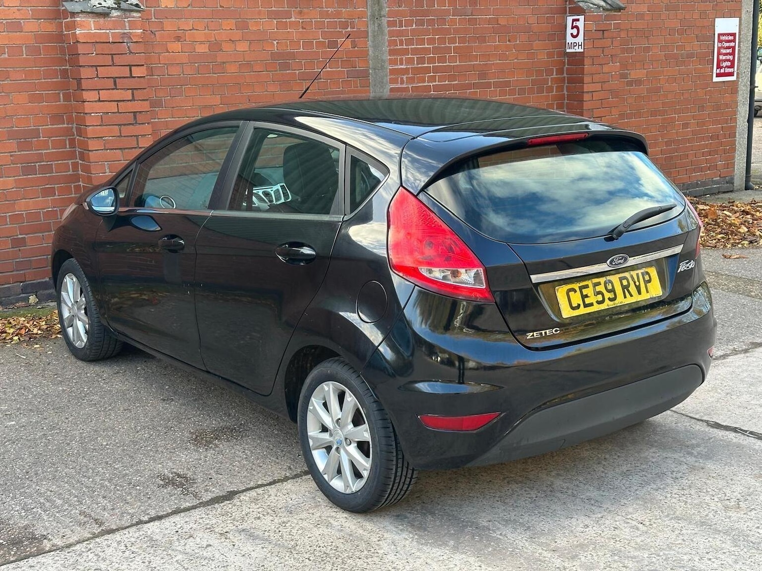 Used Ford Fiesta 2009 for sale - 76421888: Photo 7
