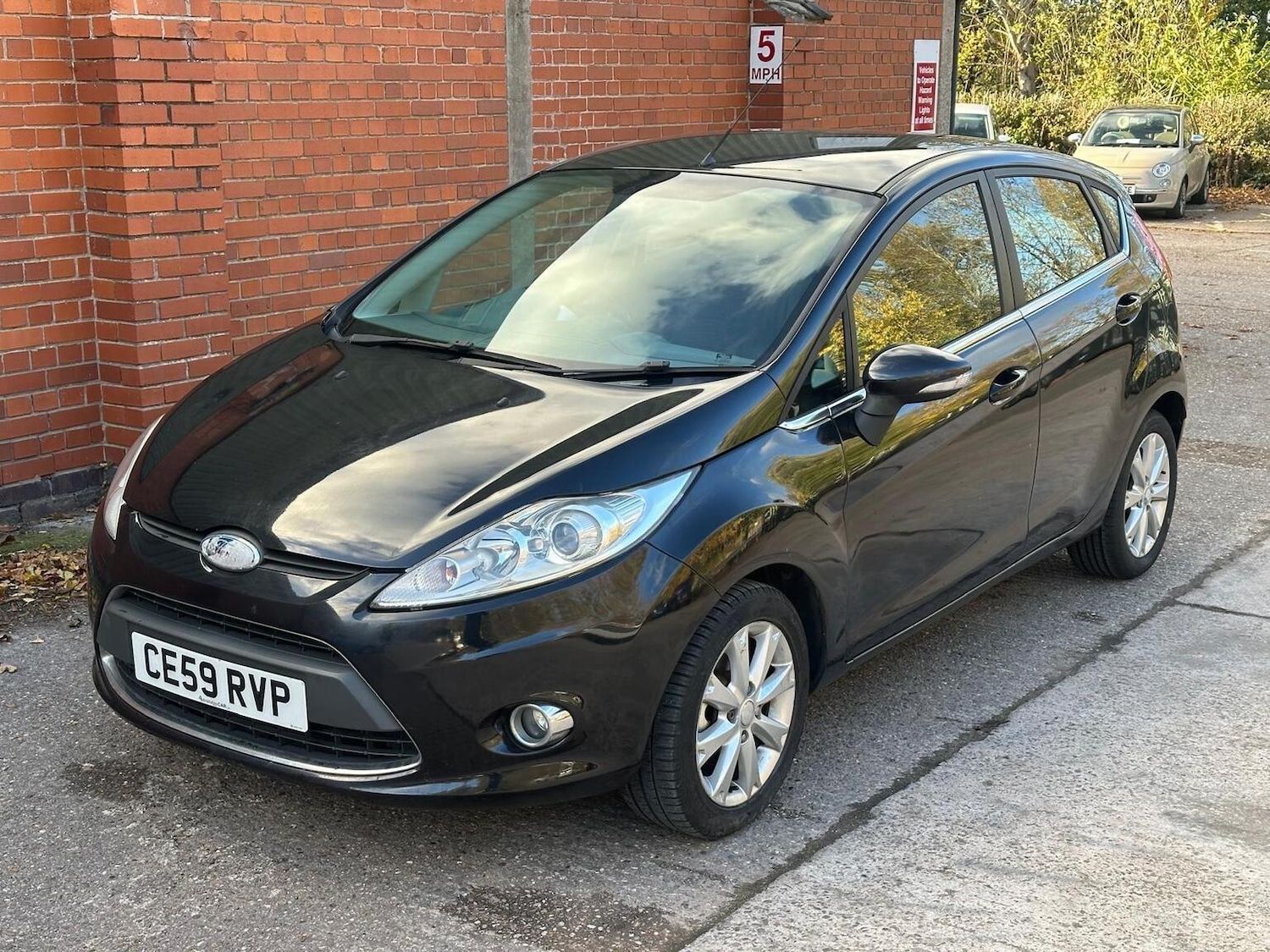 Used Ford Fiesta 2009 for sale - 76421888: Photo 8