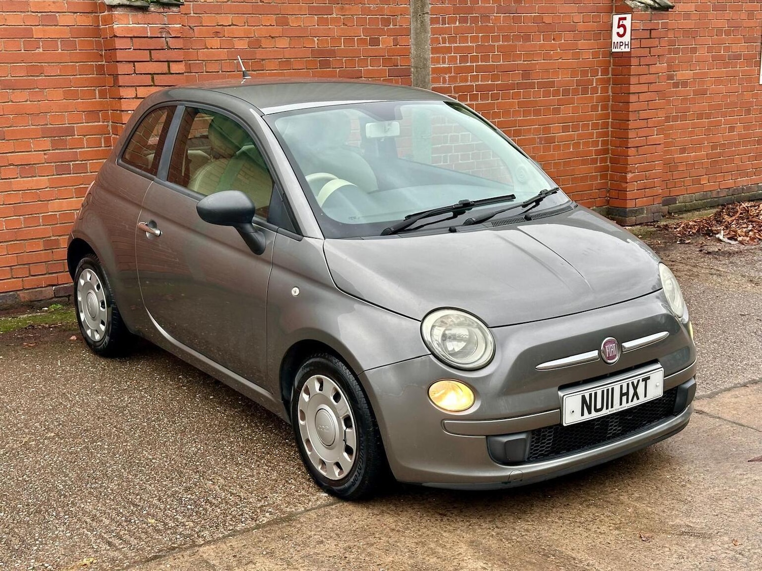 Used Fiat 500 2011 for sale - 76560067: Photo 2