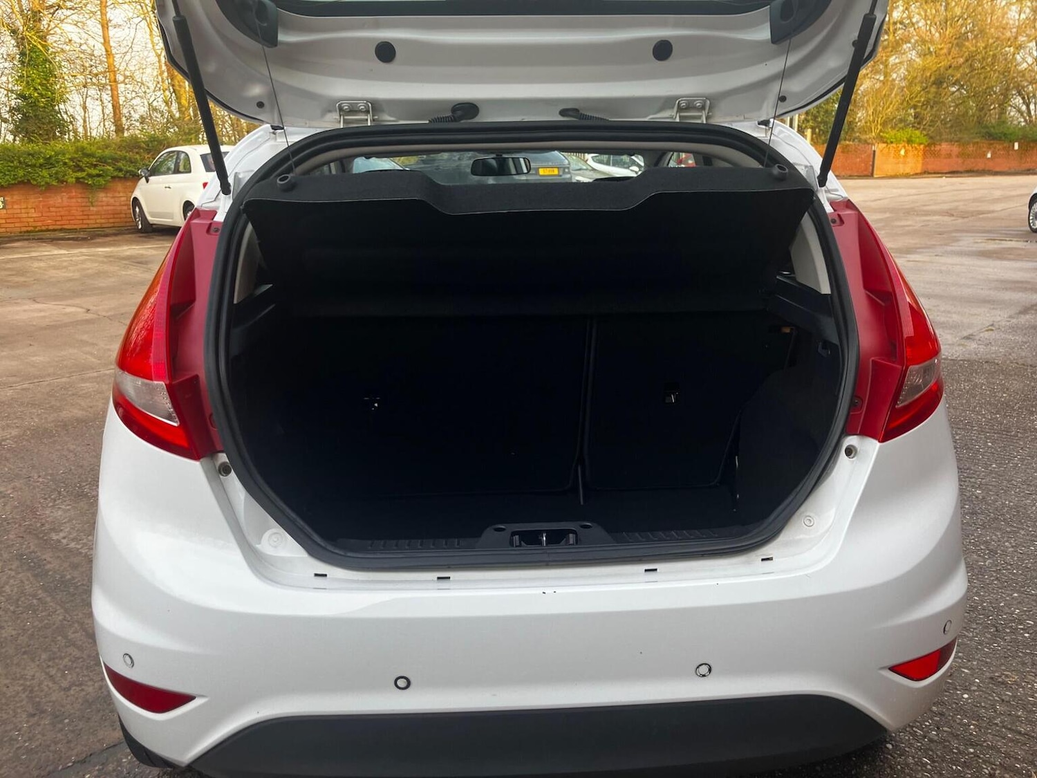 Used Ford Fiesta 2011 for sale - 78053298: Photo 23