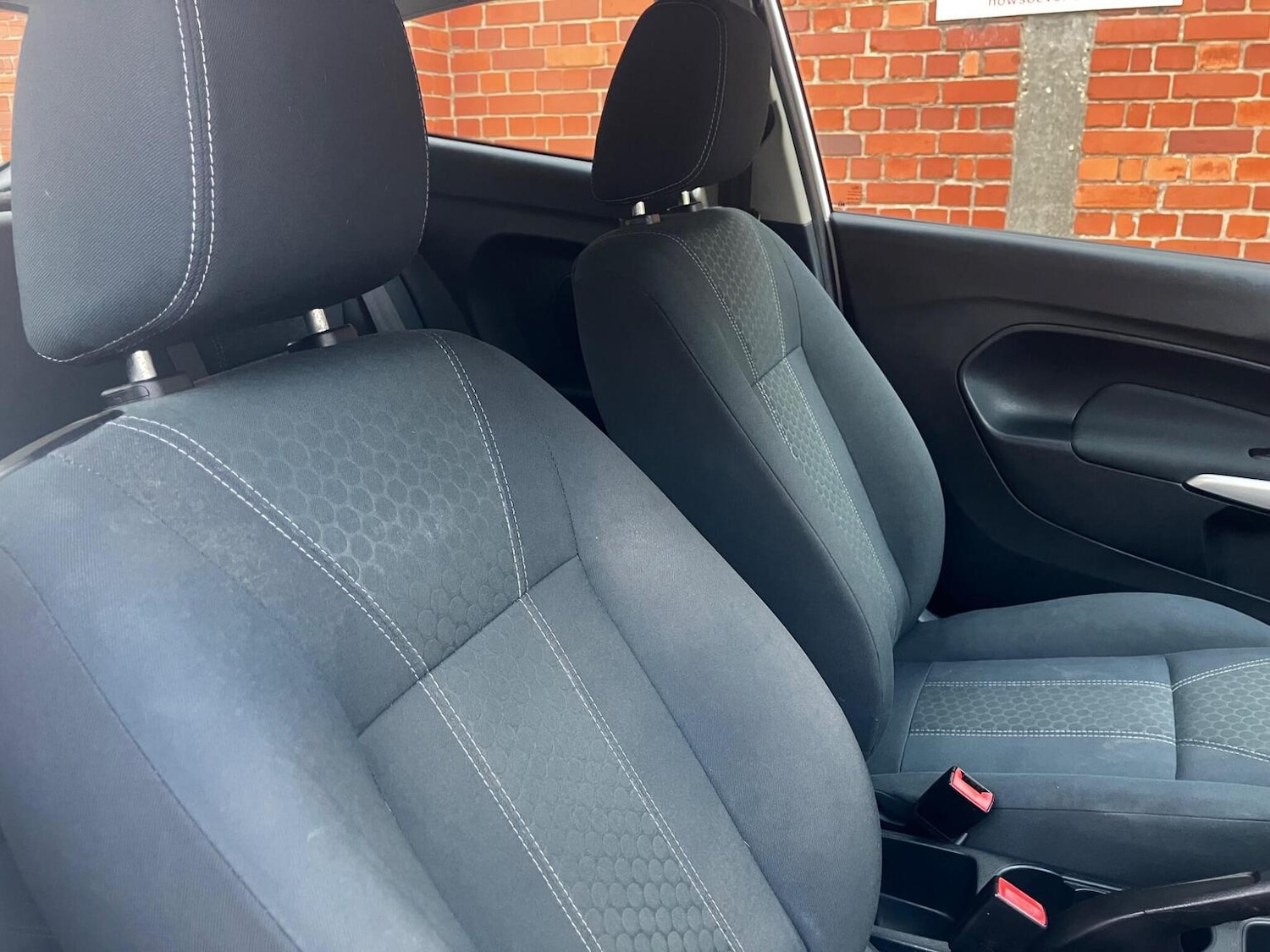 Used Ford Fiesta 2011 for sale - 78053298: Photo 3