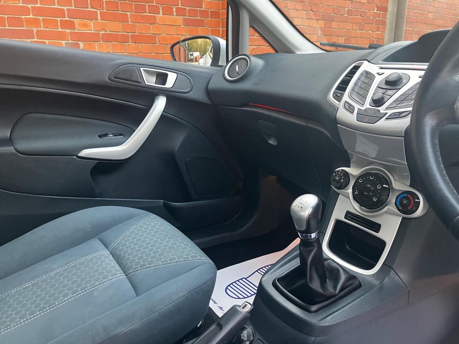 Used Ford Fiesta 2011 for sale - 78053298: Photo 5