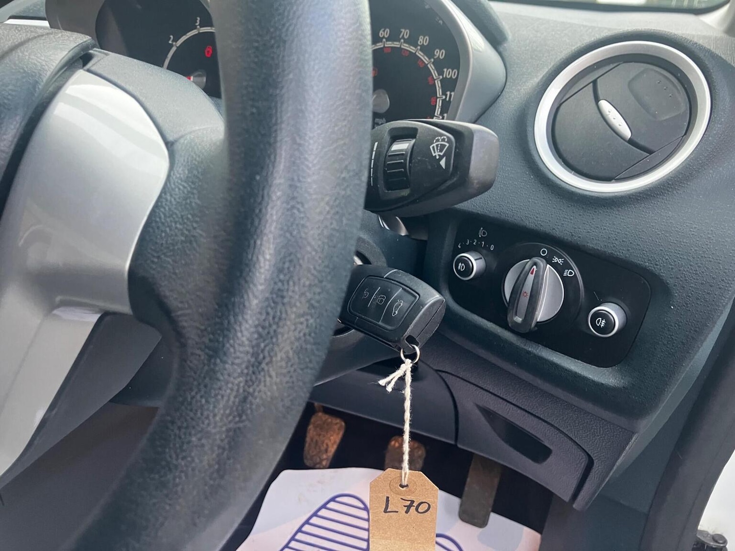 Used Ford Fiesta 2011 for sale - 78053298: Photo 8