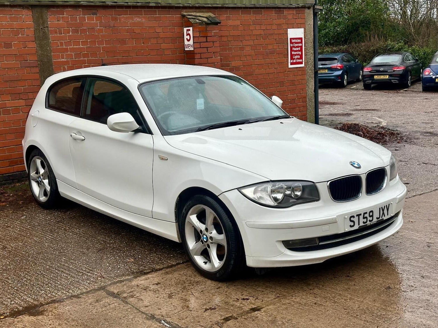 Used BMW 1 Series 2009 for sale - 76891784: Photo 2