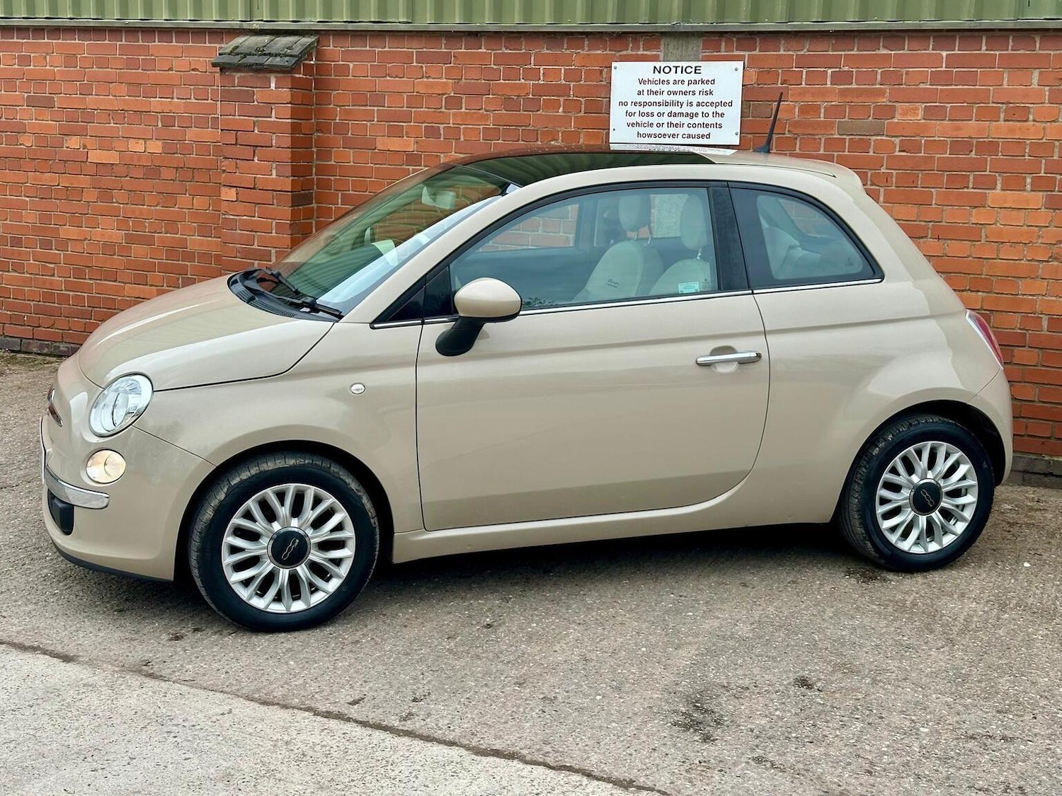 Used Fiat 500 2014 for sale - 77997263: Photo 11