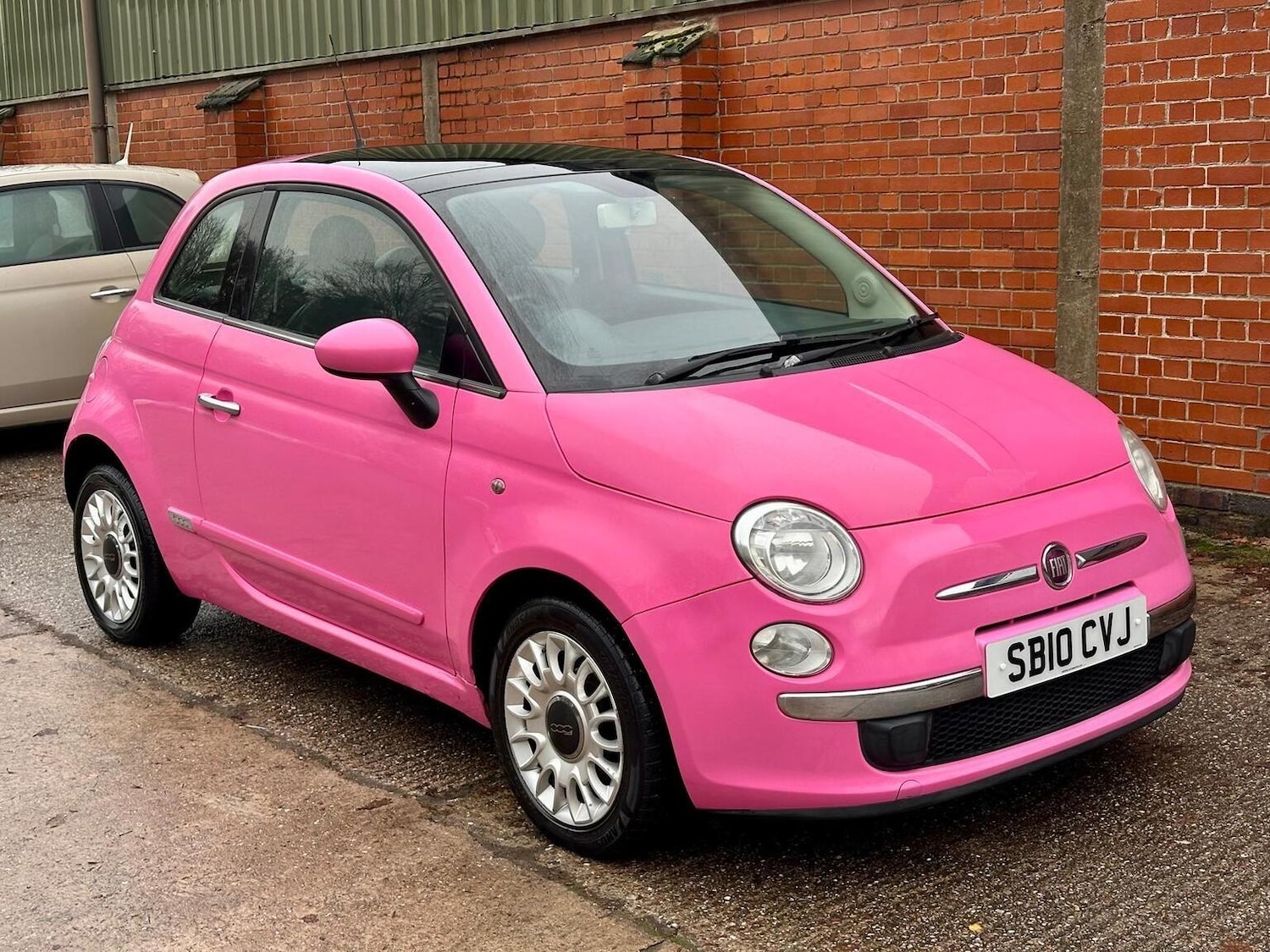 Used Fiat 500 2010 for sale - 76891782: Photo 2
