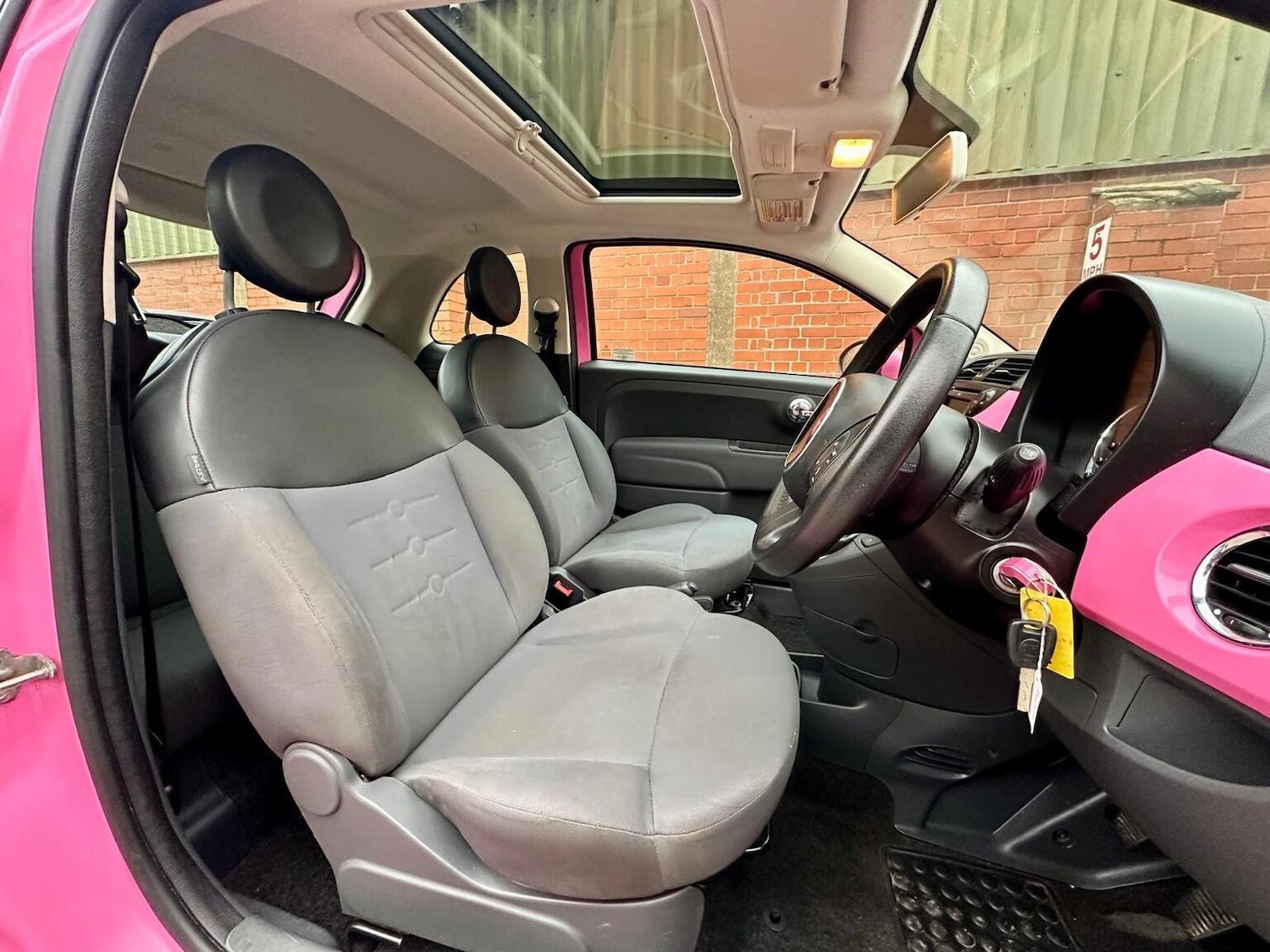 Used Fiat 500 2010 for sale - 76891782: Photo 6