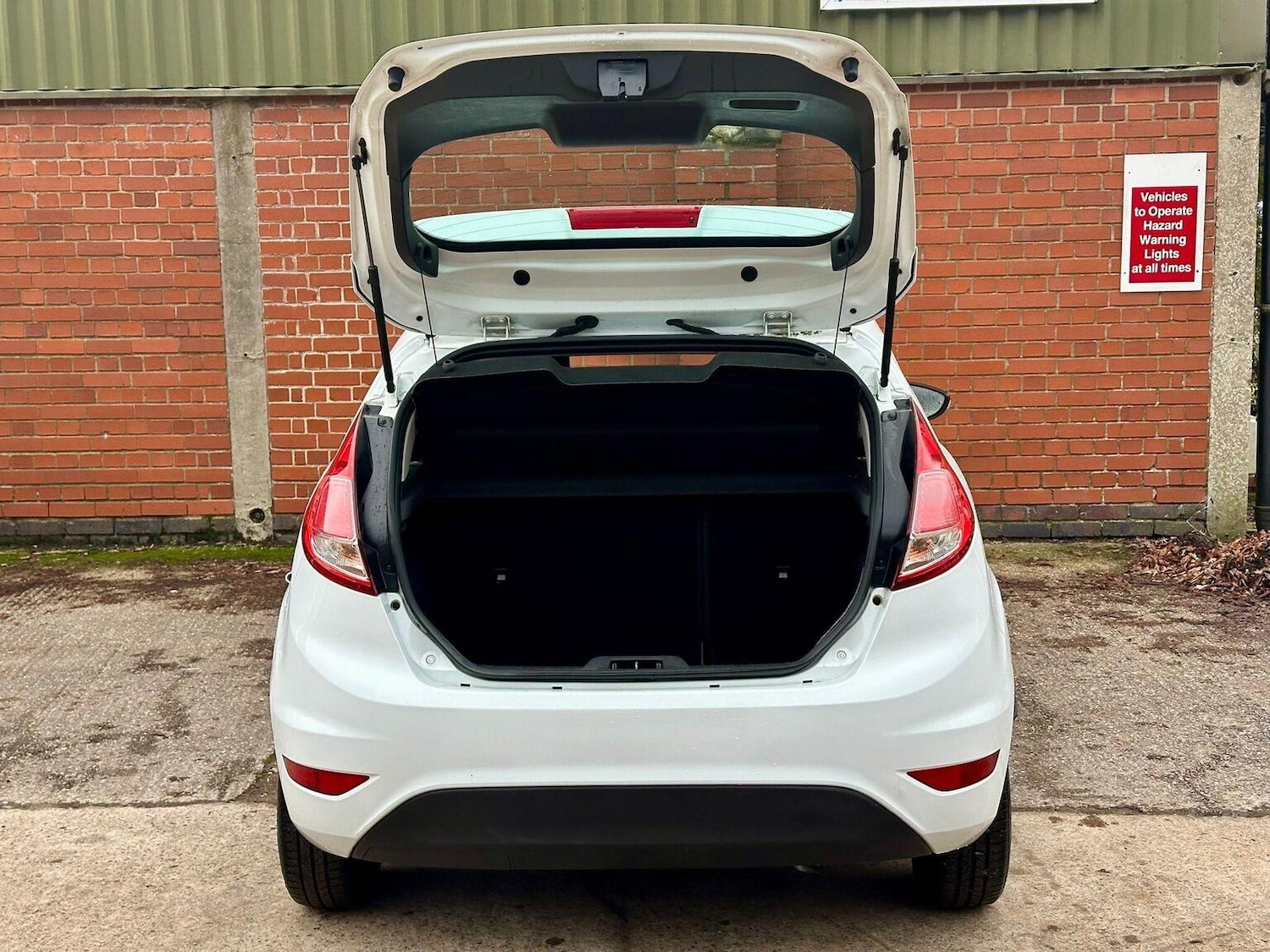 Used Ford Fiesta 2015 for sale - 77053707: Photo 14