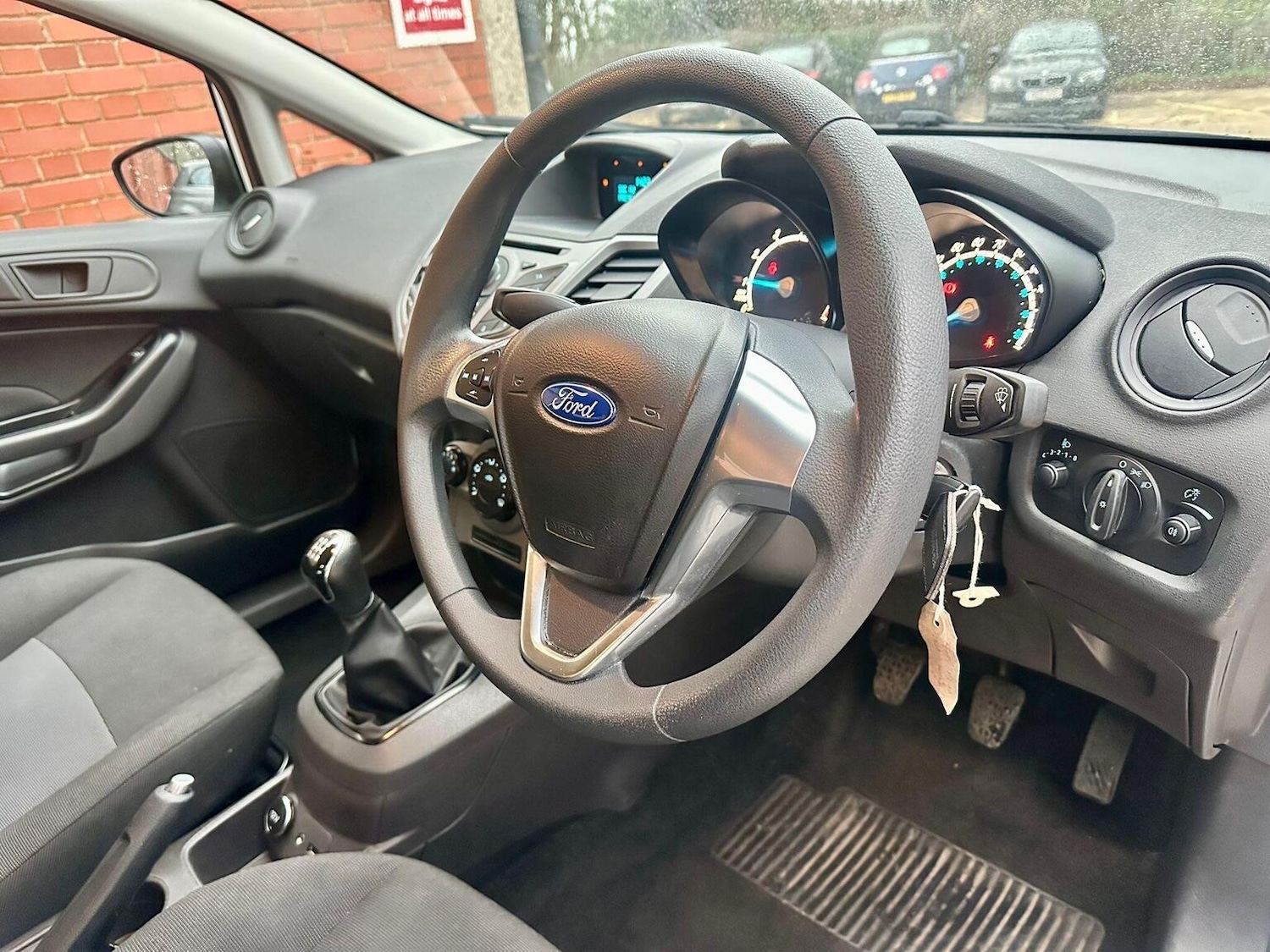 Used Ford Fiesta 2015 for sale - 77053707: Photo 5