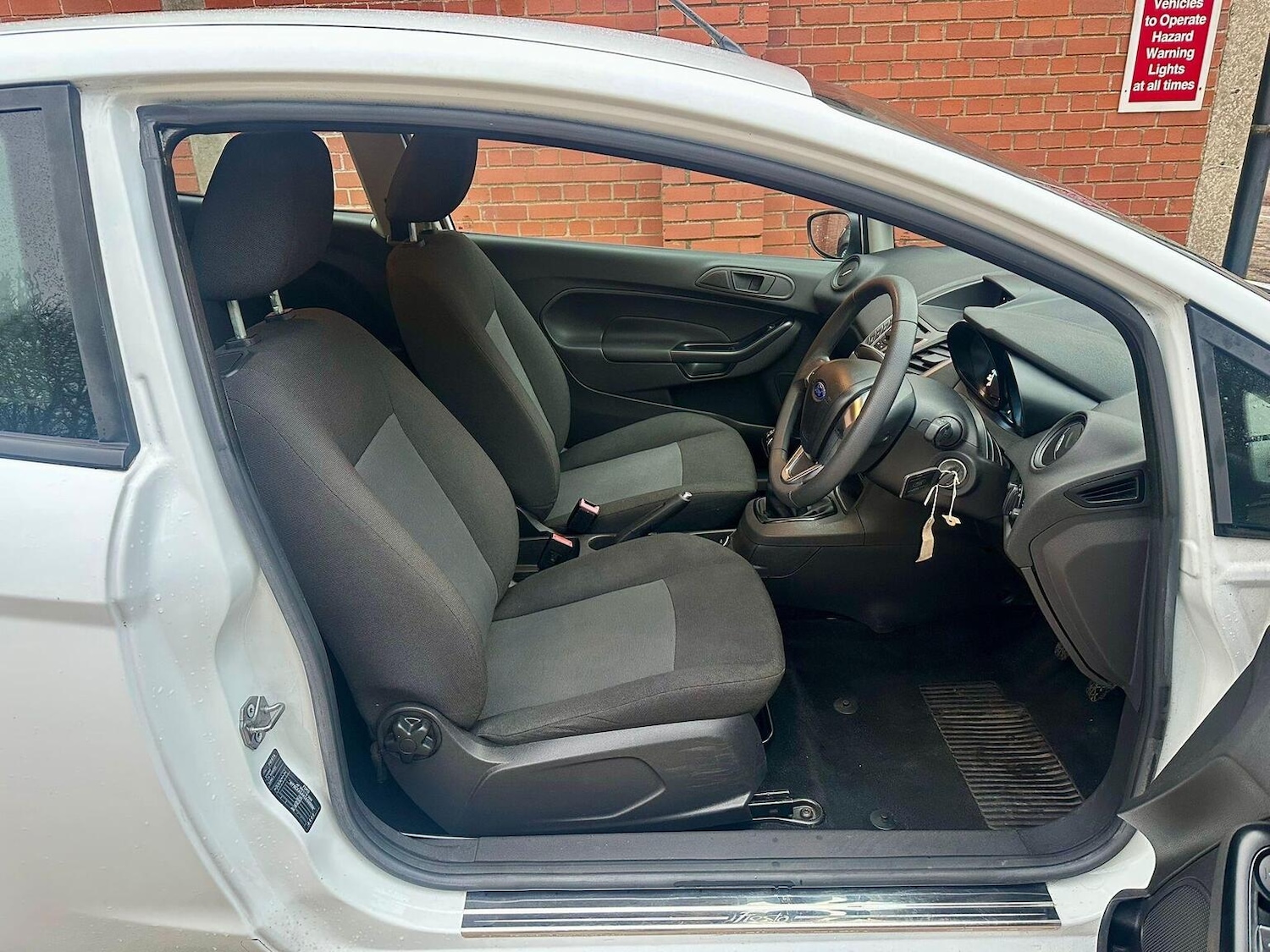 Used Ford Fiesta 2015 for sale - 77053707: Photo 6