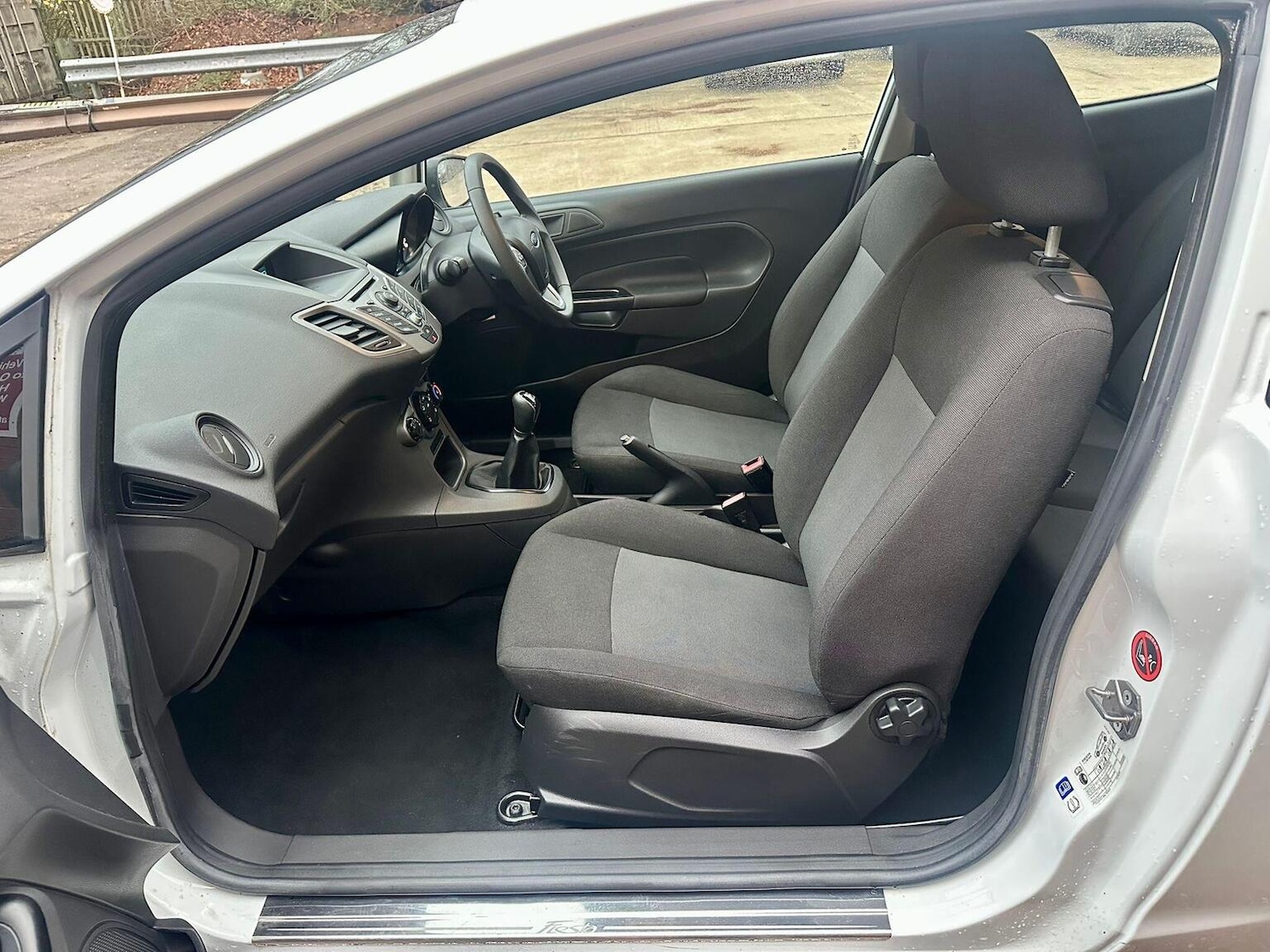 Used Ford Fiesta 2015 for sale - 77053707: Photo 8