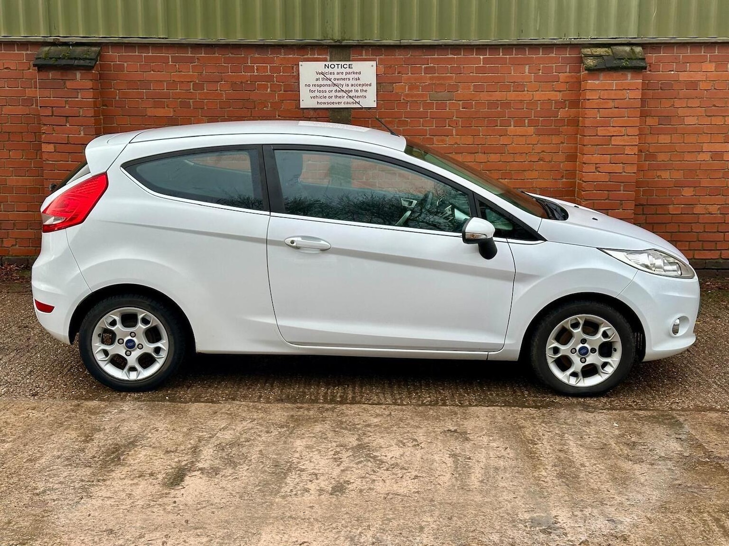 Used Ford Fiesta 2011 for sale - 77233762: Photo 11