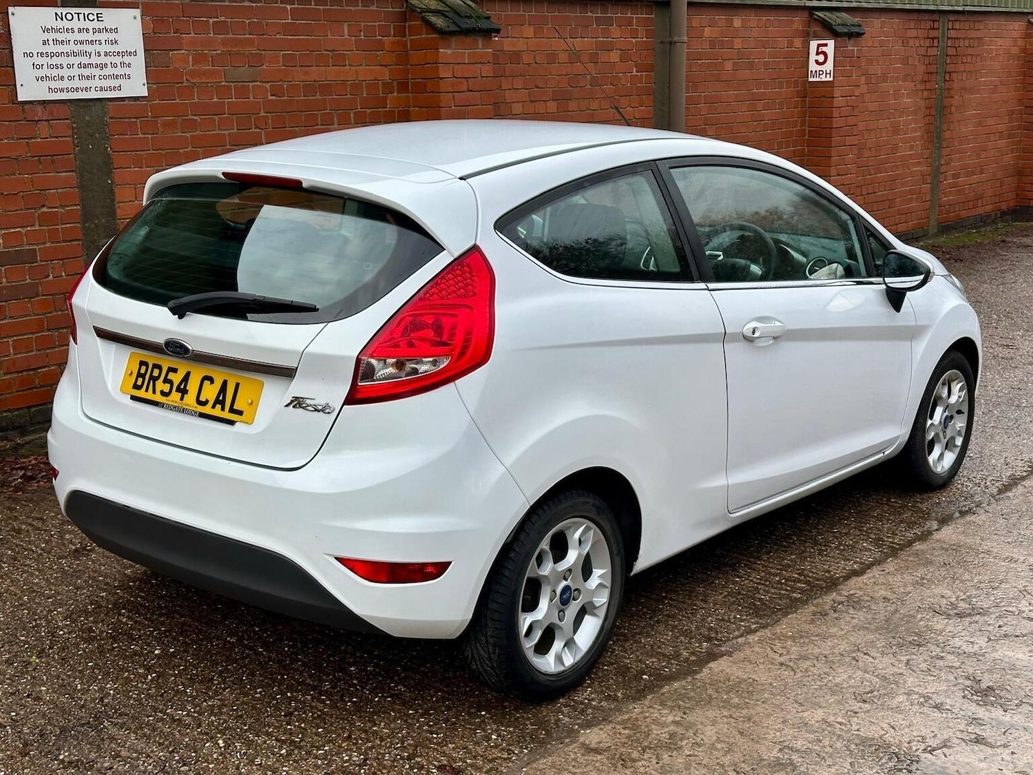 Used Ford Fiesta 2011 for sale - 77233762: Photo 12