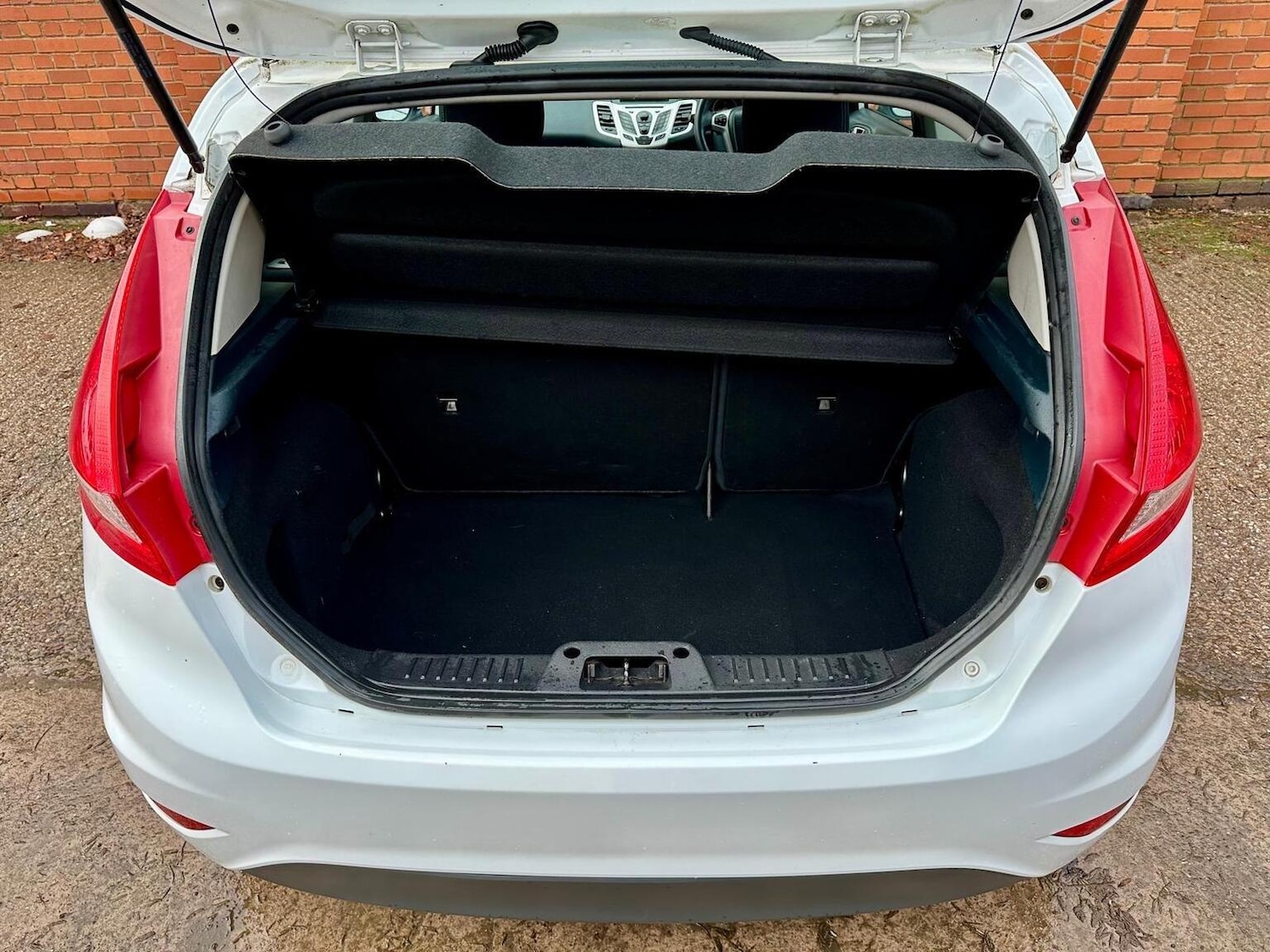 Used Ford Fiesta 2011 for sale - 77233762: Photo 17