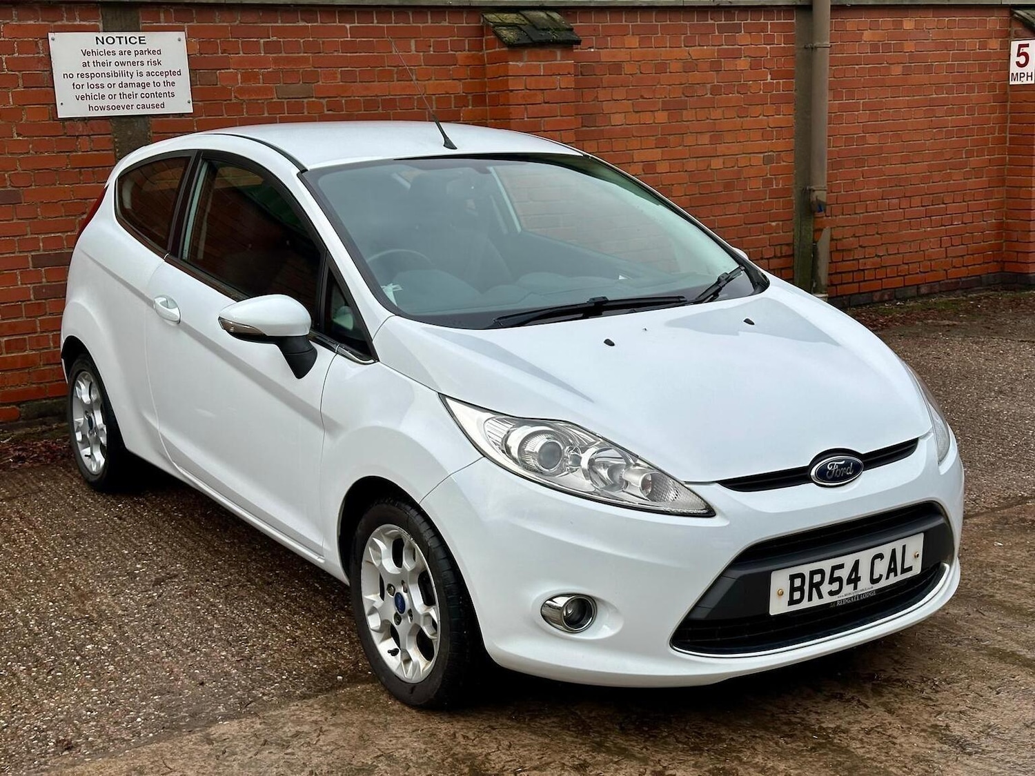Used Ford Fiesta 2011 for sale - 77233762: Photo 2
