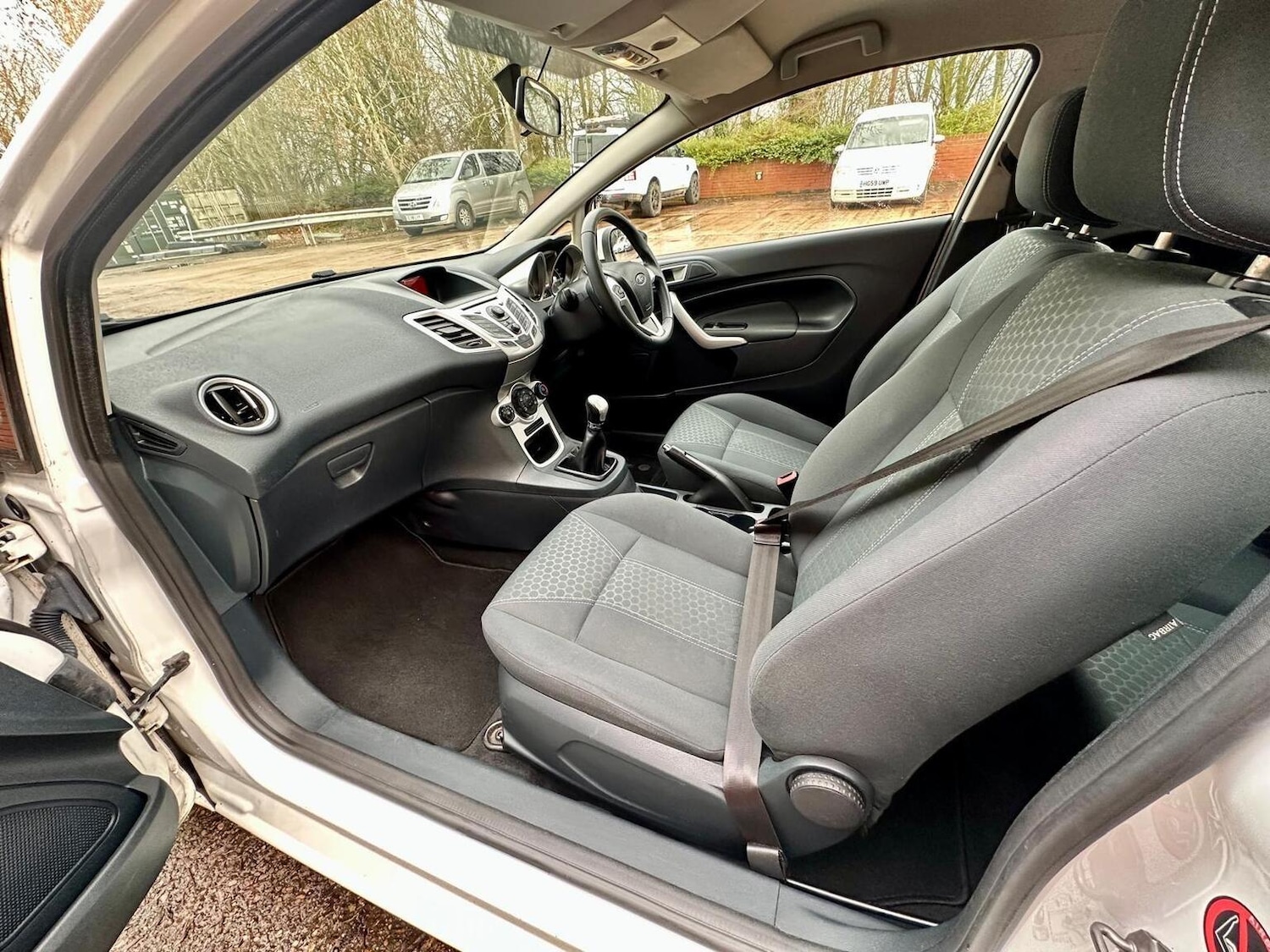 Used Ford Fiesta 2011 for sale - 77233762: Photo 6