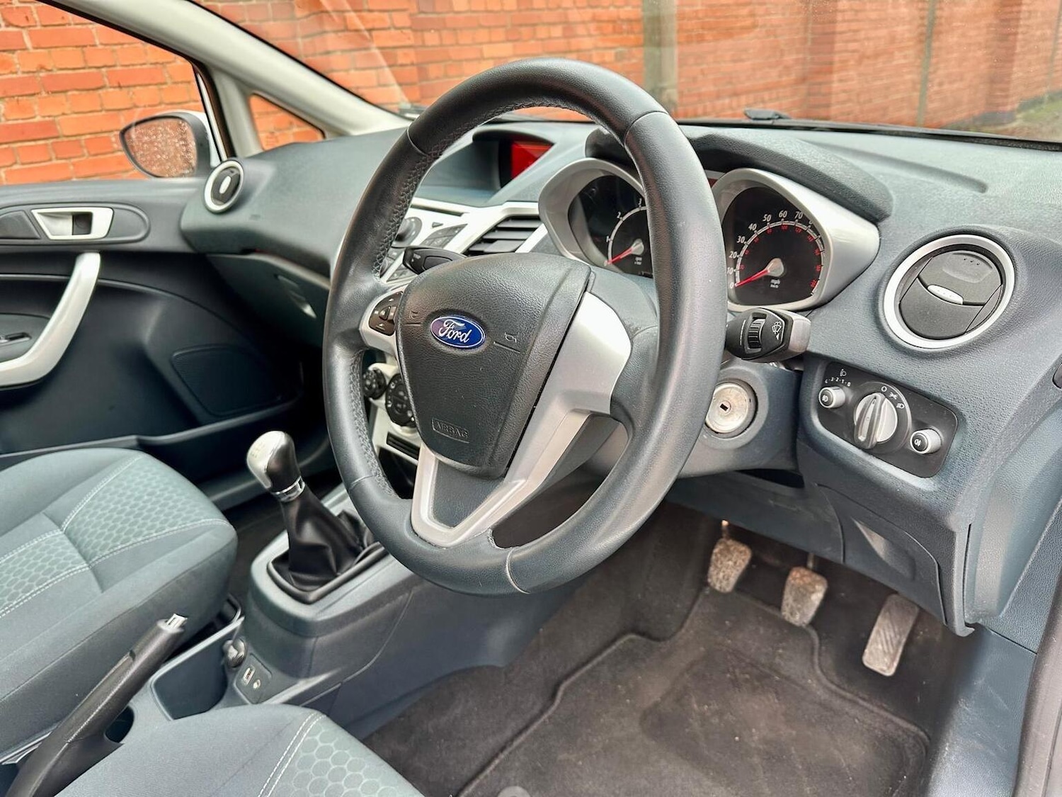 Used Ford Fiesta 2011 for sale - 77233762: Photo 7