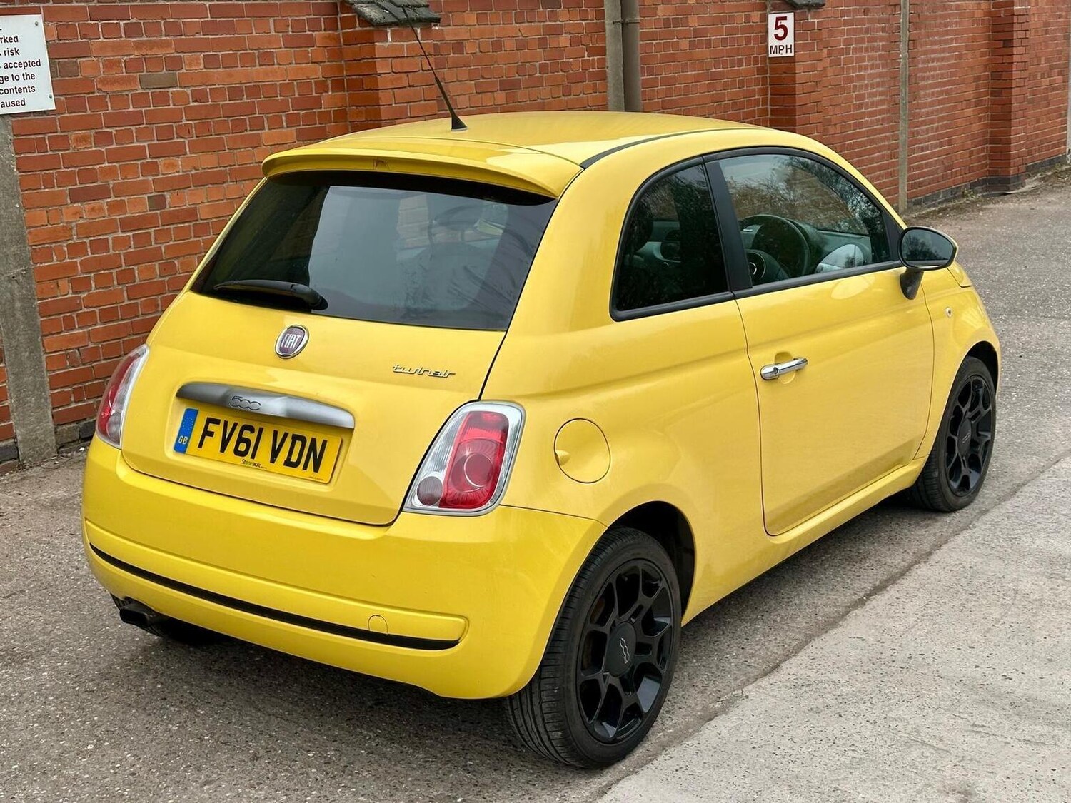 Used Fiat 500 2011 for sale - 78209981: Photo 11