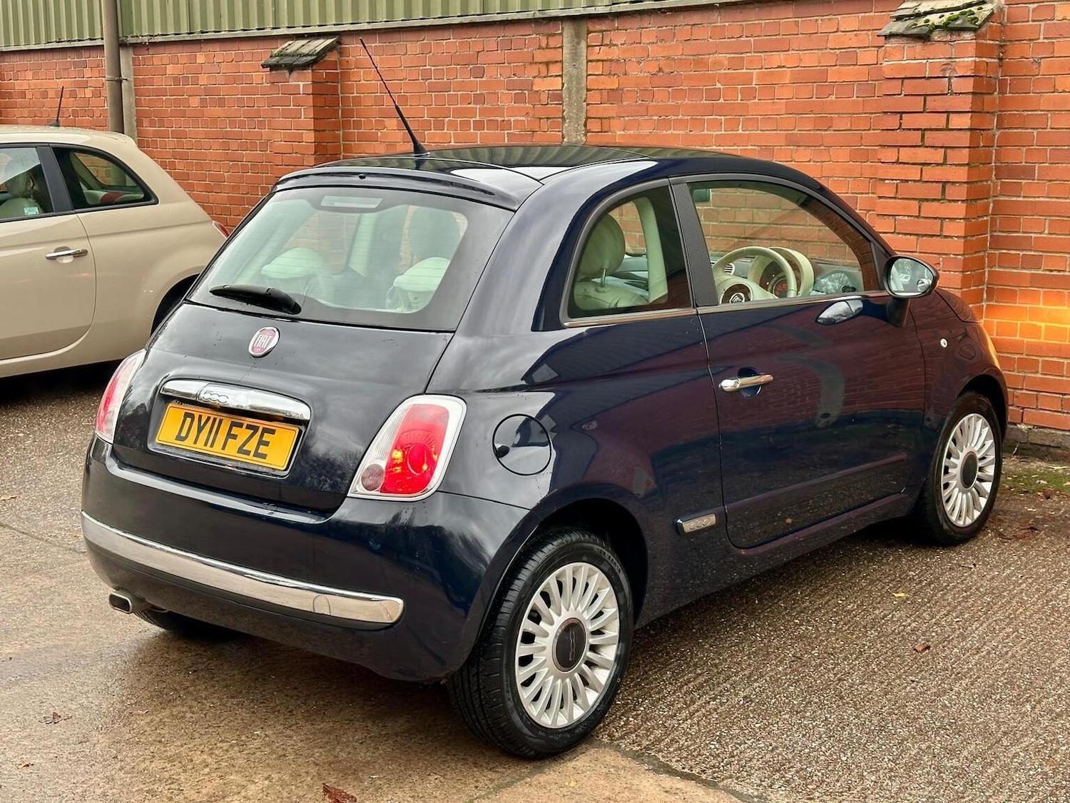 Used Fiat 500 2011 for sale - 76553944: Photo 16