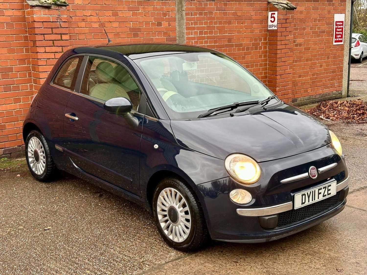 Used Fiat 500 2011 for sale - 76553944: Photo 2