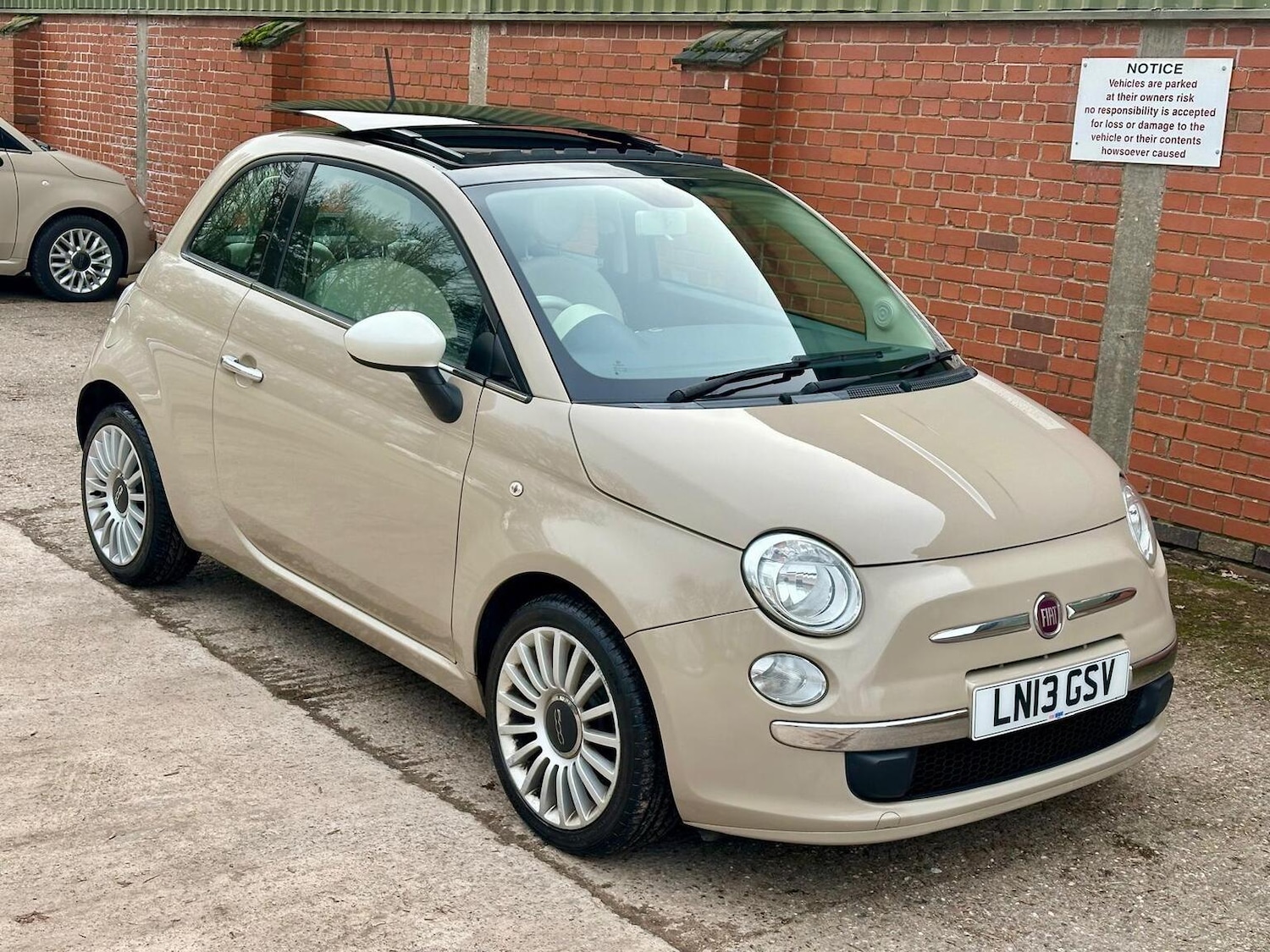Used Fiat 500 2013 for sale - 77603400: Photo 2