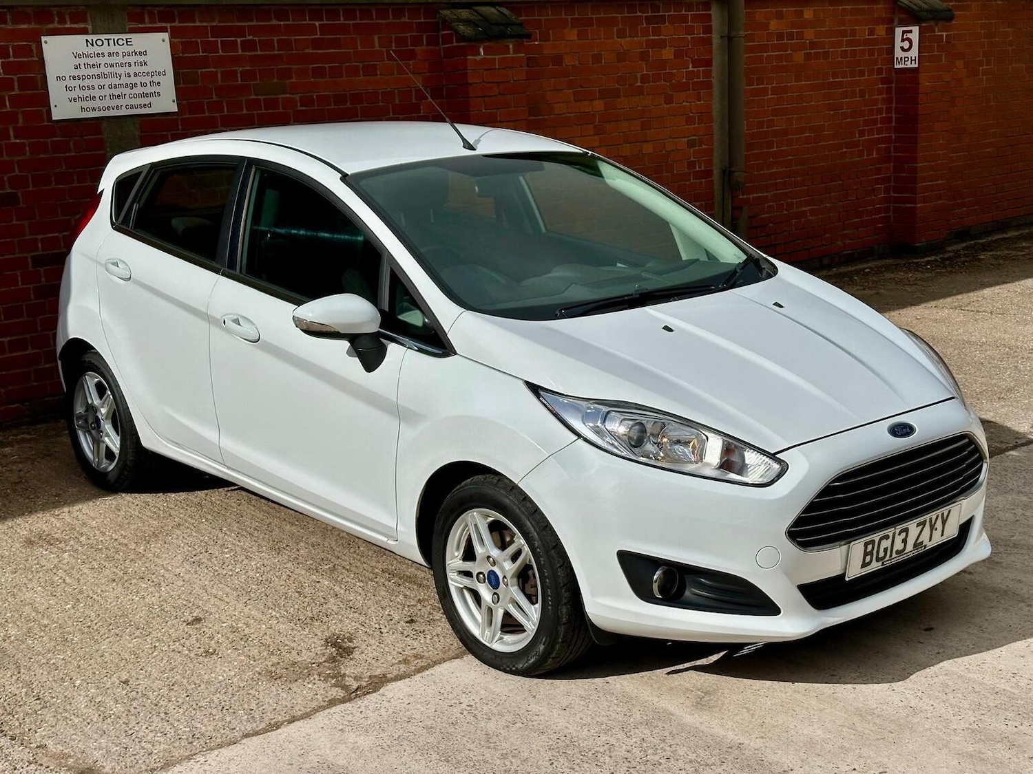Used Ford Fiesta 2013 for sale - 77837042: Photo 2