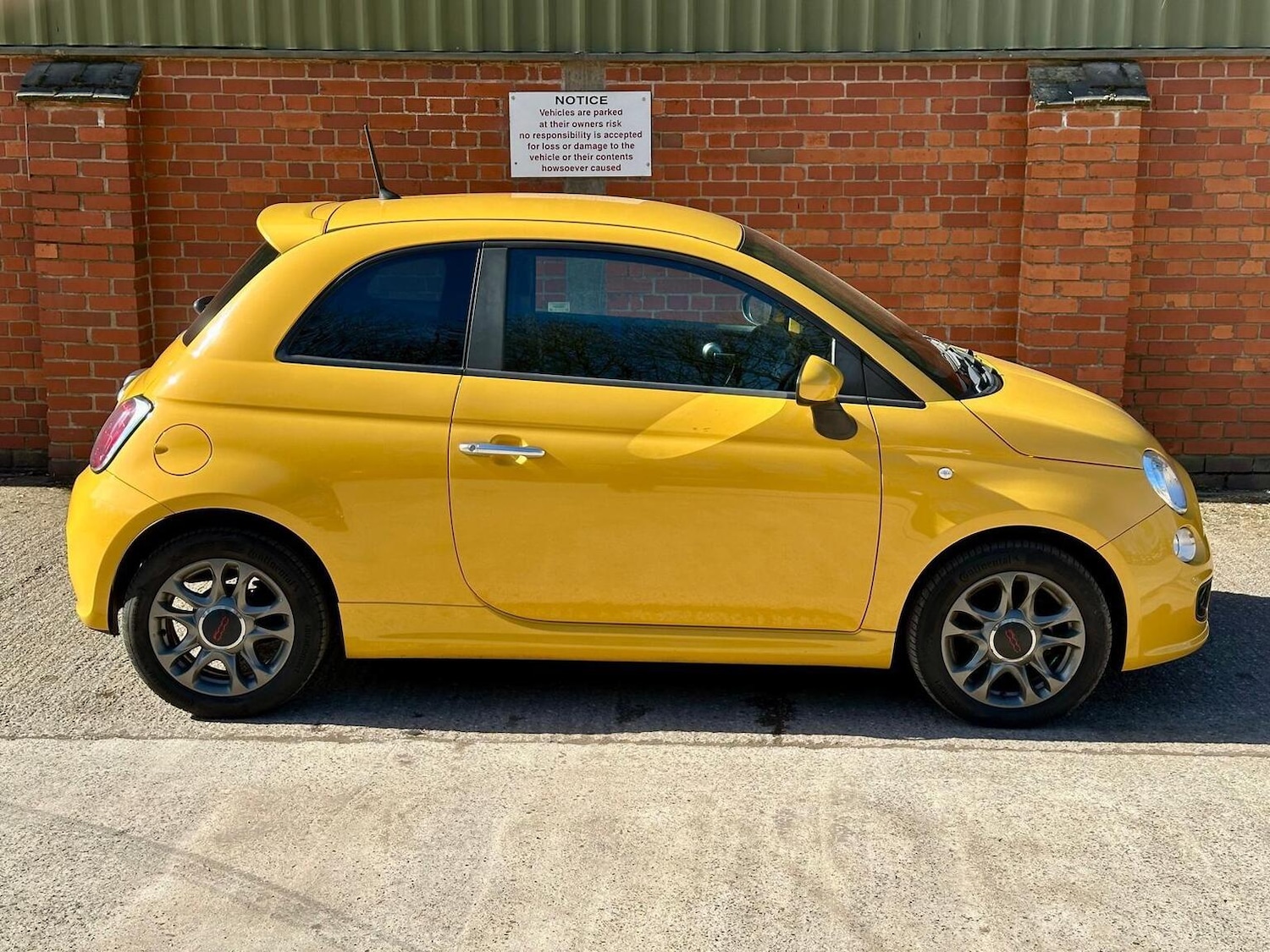 Used Fiat 500 2015 for sale - 77931297: Photo 8