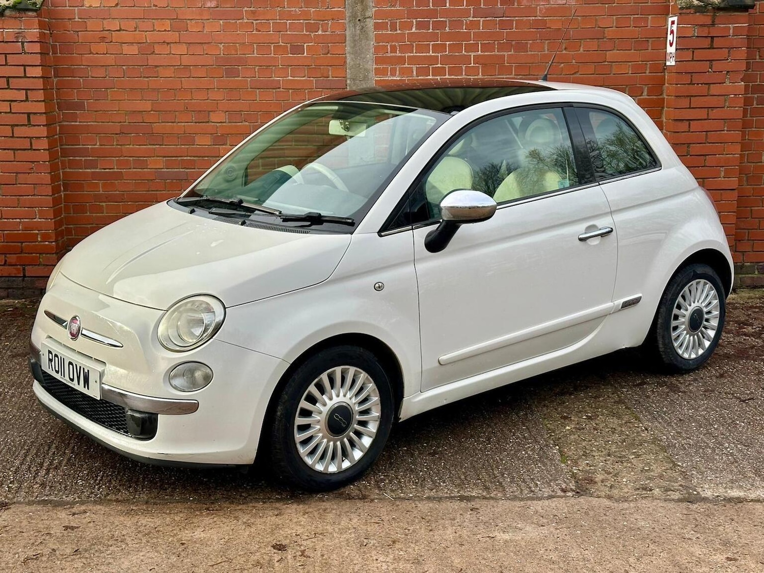 Used Fiat 500 2011 for sale - 76924358: Photo 1