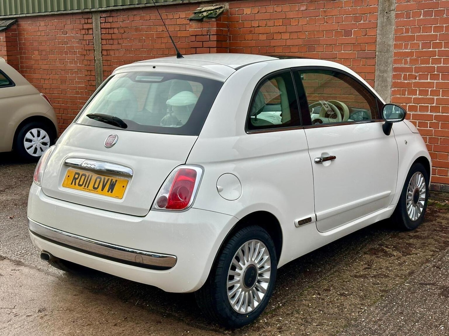 Used Fiat 500 2011 for sale - 76924358: Photo 16